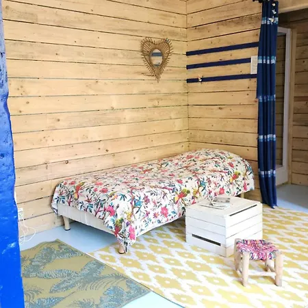 Lejlighed La Cabane, Independante Dans Jardin - Esprit Authentique Et Confortable - La Campagne A 5 Mn Du Centre De Caen