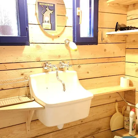 Cabane-studio Authentique Et Confortable, La Campagne A 5 Mn Du Centre De Caen Apartment