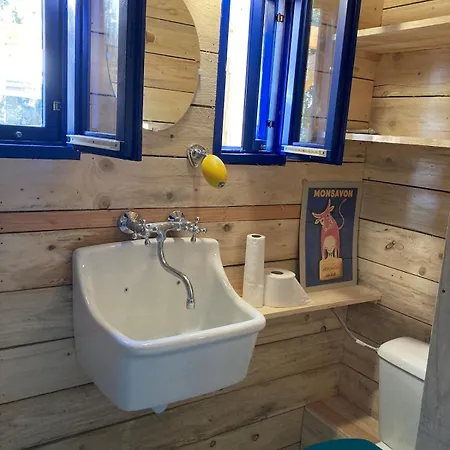 Cabane-studio Authentique Et Confortable, La Campagne A 5 Mn Du Centre De Caen Fleury-sur-Orne