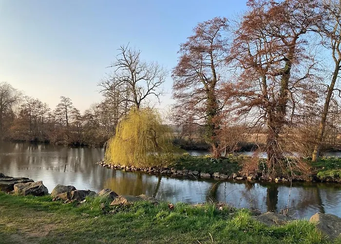 La Cabane, Independante Dans Jardin - Esprit Authentique Et Confortable - La Campagne A 5 Mn Du Centre De Caen *