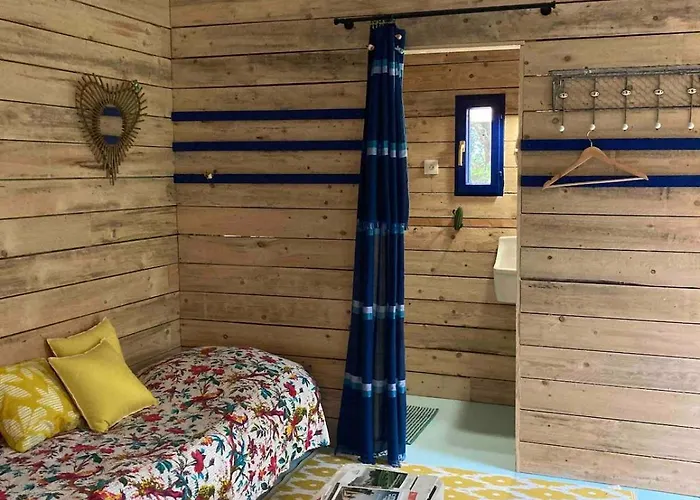 La Cabane, Independante Dans Jardin - Esprit Authentique Et Confortable - La Campagne A 5 Mn Du Centre De Caen Apartment Fleury-sur-Orne