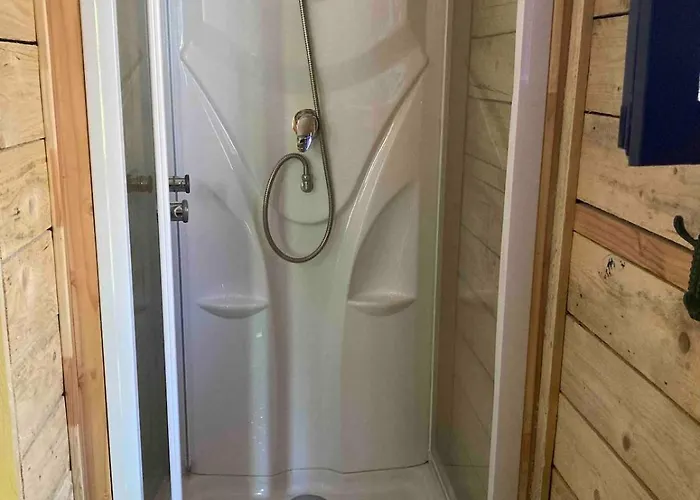 La Cabane, Independante Dans Jardin - Esprit Authentique Et Confortable - La Campagne A 5 Mn Du Centre De Caen *